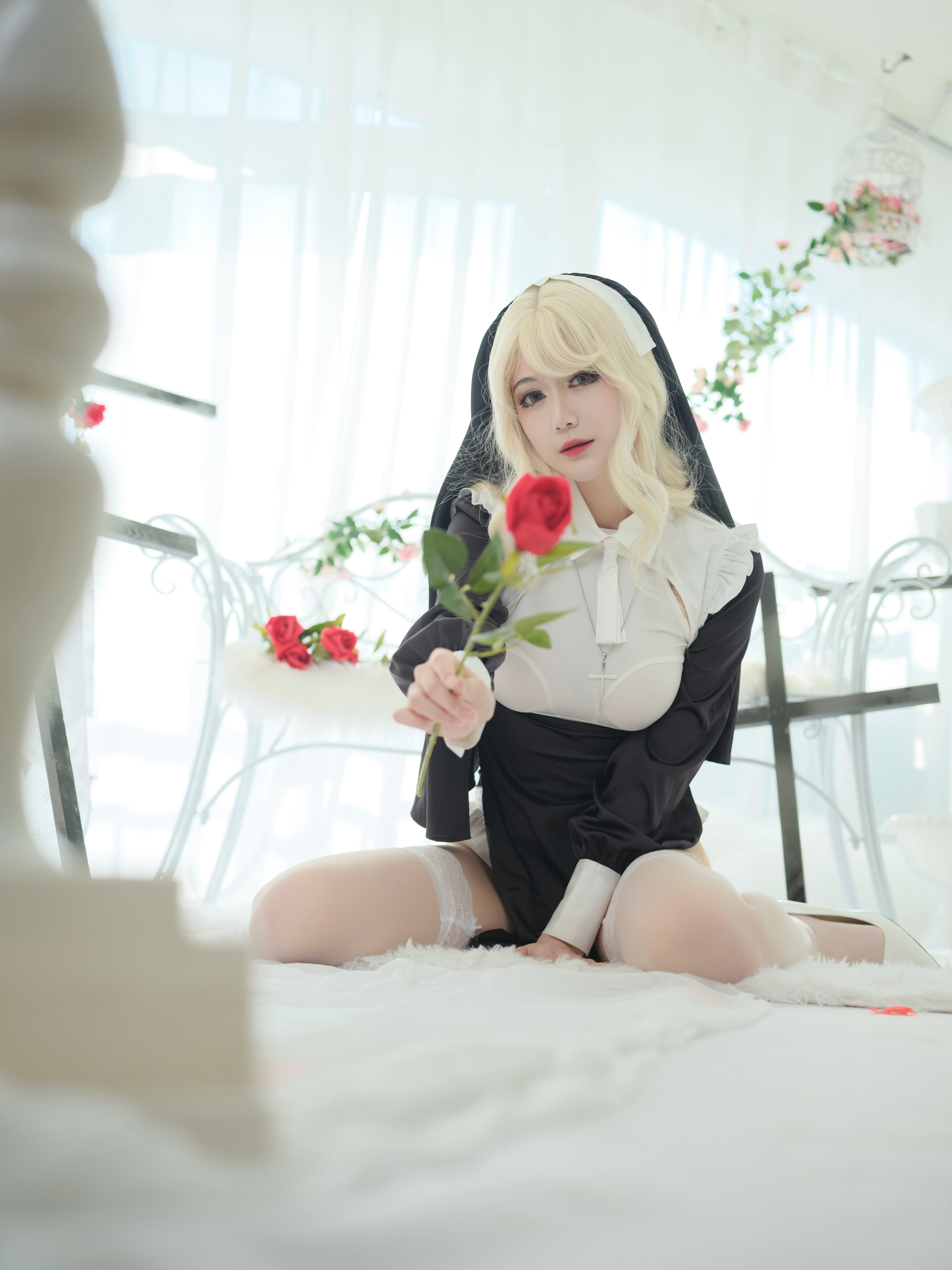 修女 [36P-118MB]