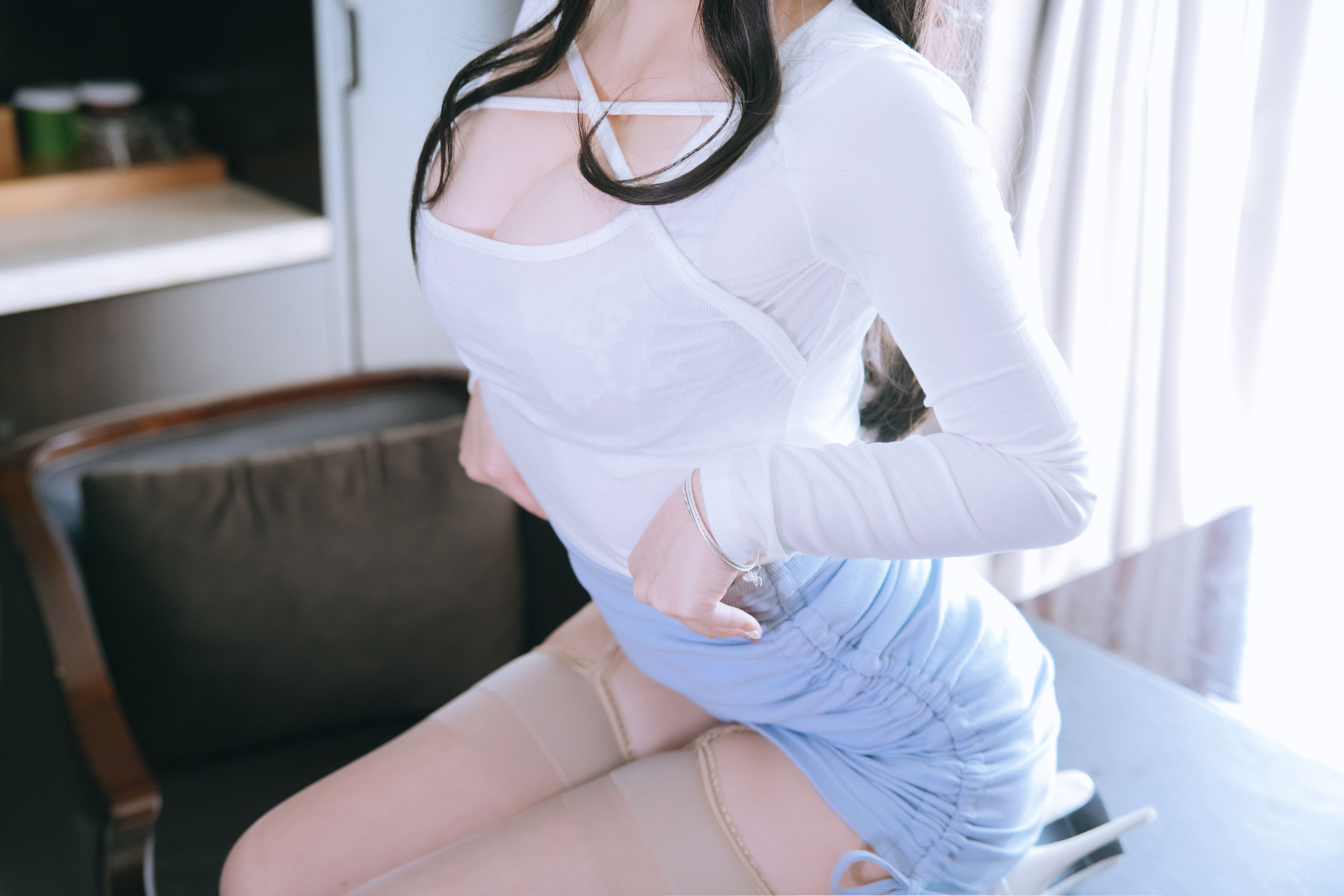 日奈娇 私人秘书 [110P-1.43GB]
