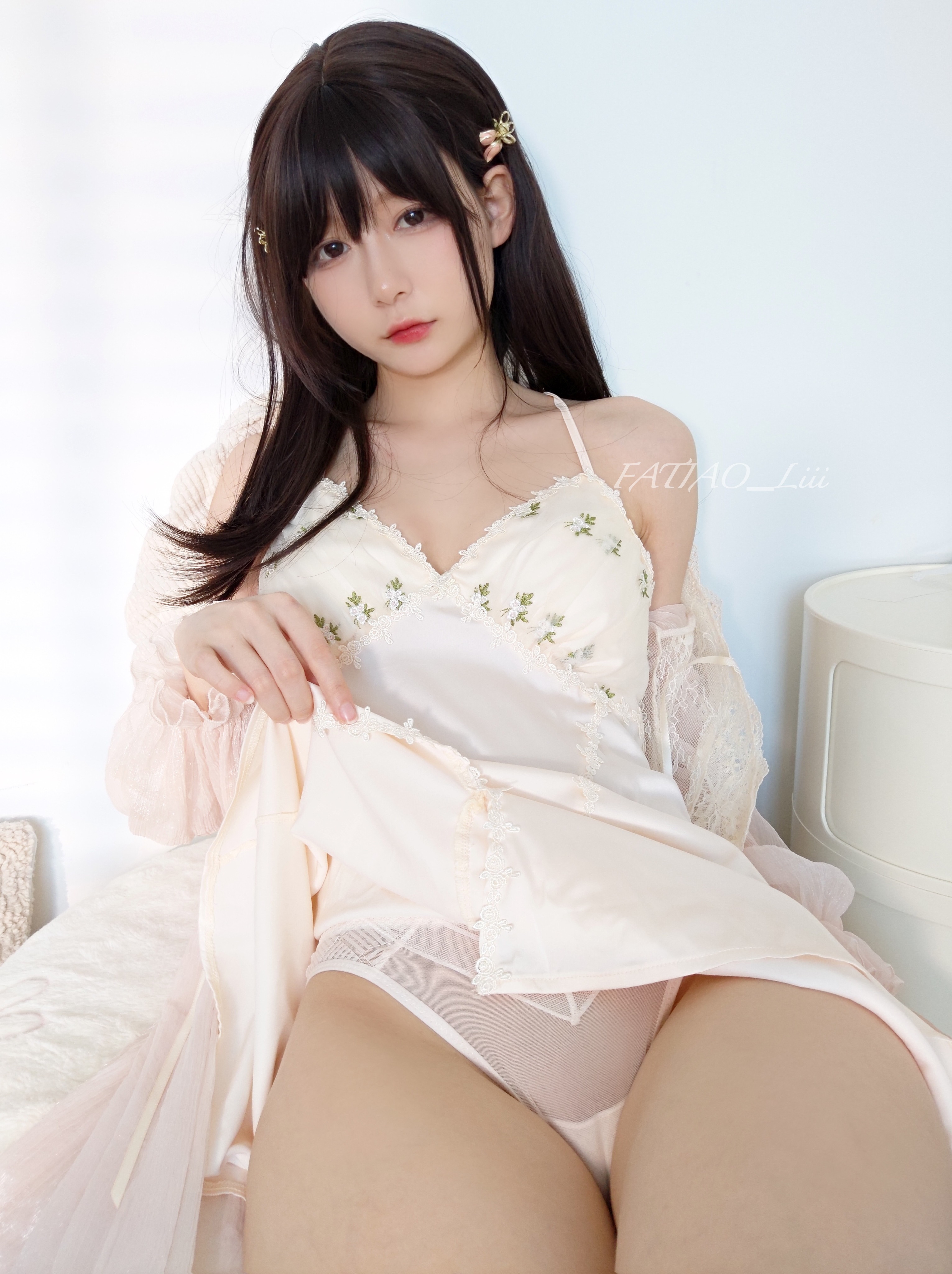 迷之呆梨 2023年05月 Fantia 1800日圓訂閱內容（6月5打赏群资源）